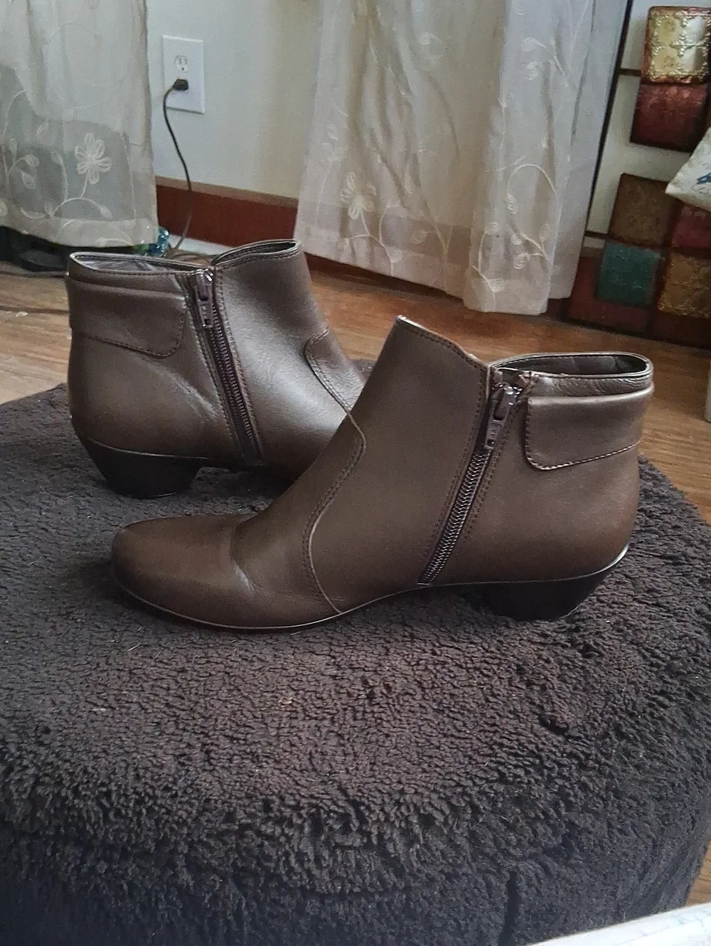 Women’s Brown Leather Ankle Booties N5 Comfort